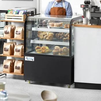 Avantco BCD-36 36" Curved Glass Black Dry Bakery Display Case