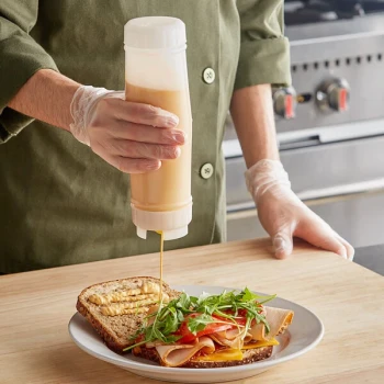 San Jamar EZ-KLEEN® 24 oz. Sauce Bottle with Medium Valve 857324M