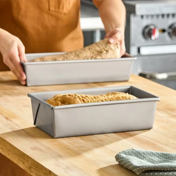 Baker's Lane 1.5 lb. Glazed Aluminized Steel Bread Loaf Pan - 10 inch x 5 inch x 3 inch