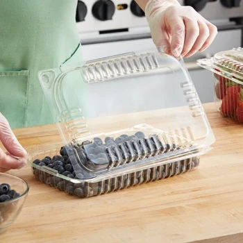D&W Fine Pack 2 Qt. Clear Vented Rim Plastic Clamshell Produce / Berry Container - 250/Case
