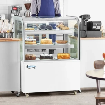 Avantco BCD-36 36" Curved Glass White Dry Bakery Display Case