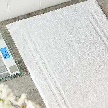 Lavex Luxury 22" x 34" 100% Combed Ring-Spun Cotton Bath Mat 9 lb. - Sample