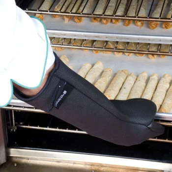 San Jamar UPM17BK 17" UltiGrips® Puppet Style Oven Mitt