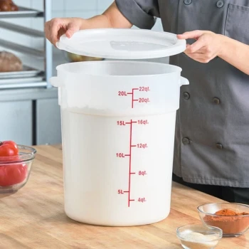 Choice 22 Qt. Translucent Round Polypropylene Food Storage Container with Lid