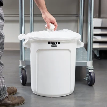Rubbermaid® FG261000WHT BRUTE 10 Gallon White Round Trash Can