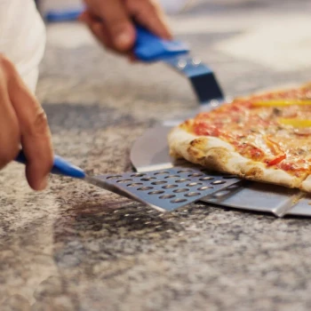GI Metal 14 3/4" Perforated Triangular Pizza Server with Blue Handle AC-STP15F