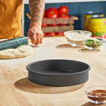 American Metalcraft HC80092 9 inch x 2 inch Hard Coat Anodized Aluminum Straight Sided Cake / Deep Dish Pizza Pan