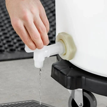 Choice Drain Spigot for Choice and Rubbermaid 20 Gallon and 32 Gallon Vegetable Crispers