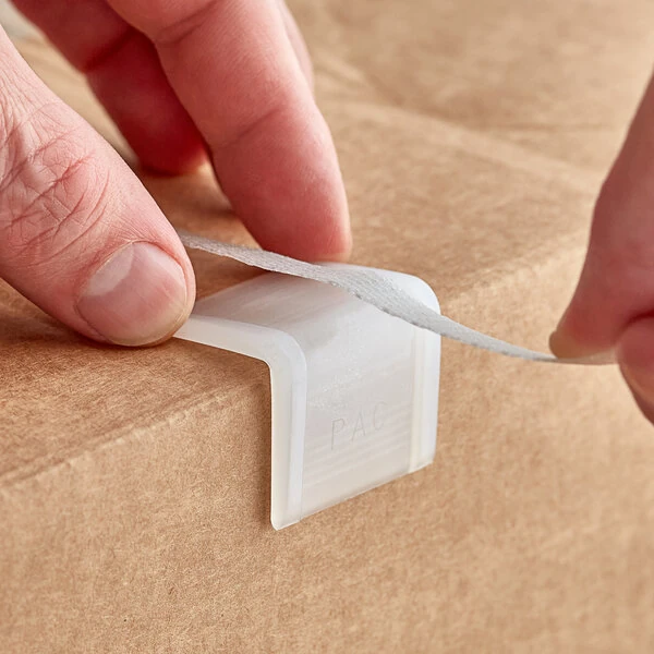 PAC Strapping Products 1" x 1 3/8" White Plastic Edge Protector for Maximum Strap Size of 3/4" - 1,000/Case