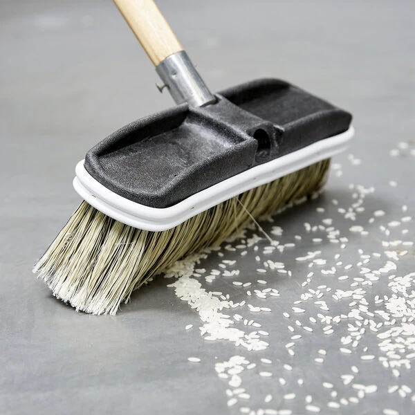 Carlisle 3646600 Flo-Pac 10" Flo Thru Vehicle and Wall Cleaning Brush