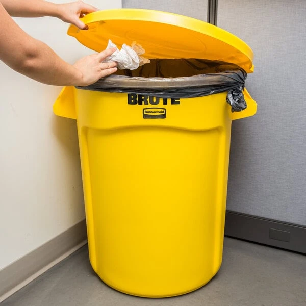 Rubbermaid® BRUTE 32 Gallon Yellow Round Trash Can and Lid