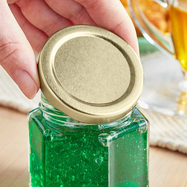 58 Lug Gold Metal Lid with Plastisol Liner - 100/Pack