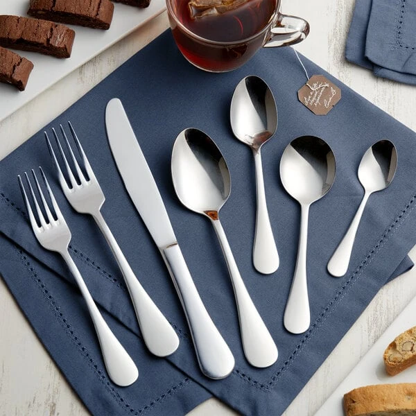 Acopa Vernon 18/0 Stainless Steel Heavy Weight Flatware 5-Piece Set - Sample