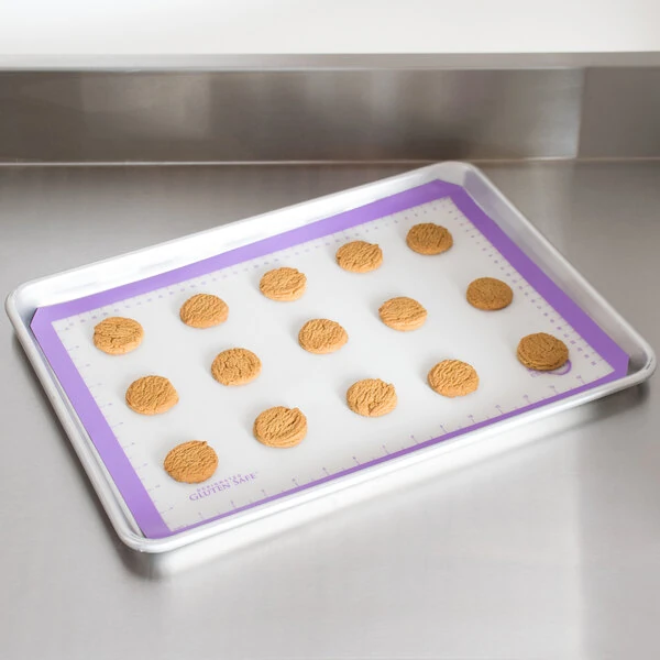 Mercer Culinary M31093PU Half Size Allergen-Free Purple Silicone Baking Mat - 11 7/8" x 16 1/2"