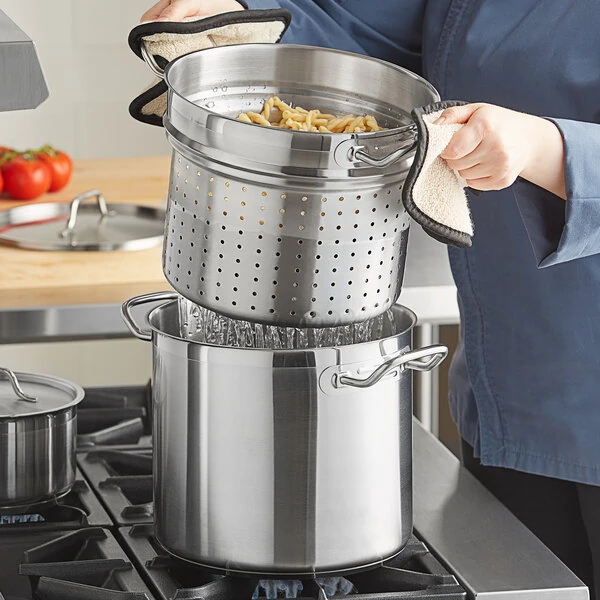 Vigor SS1 Series 12 Qt. Stainless Steel Aluminum-Clad Pasta Cooker Combination