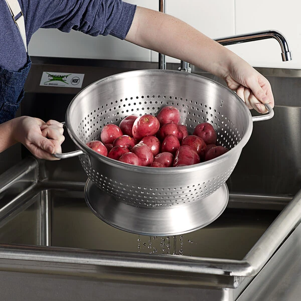 Vollrath 68298 11 Qt. Heavy-Duty Aluminum Colander with Base and Handles