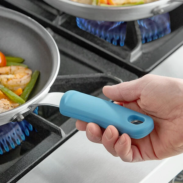 Vigor A3000 Series Blue Silicone Pan Handle Sleeve for 8" Aluminum Fry Pans