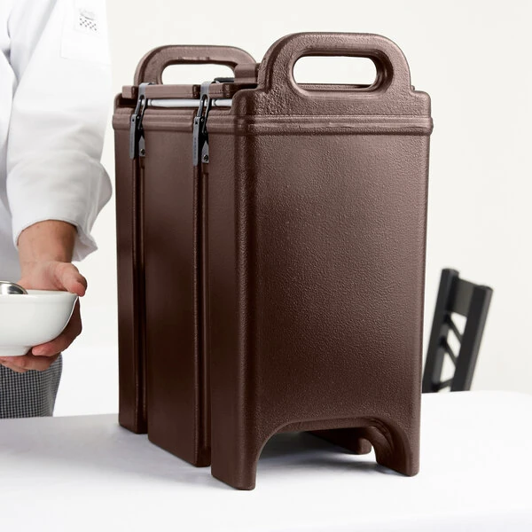 Cambro 350LCD131 Camtainer® 3.375 Gallon Dark Brown Insulated Soup Carrier
