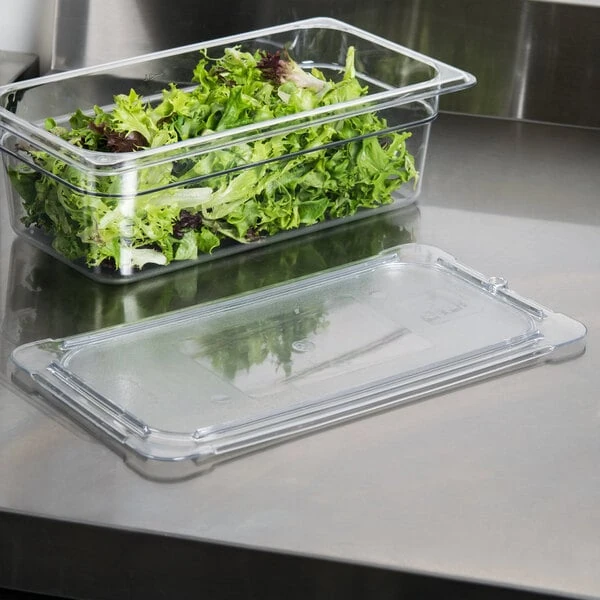 Carlisle 10276U07 StorPlus 1/3 Size Clear Universal Flat Lid