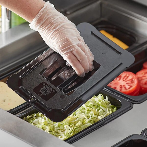 Vigor 1/4 Size Black Polycarbonate Food Pan Lid with Handle