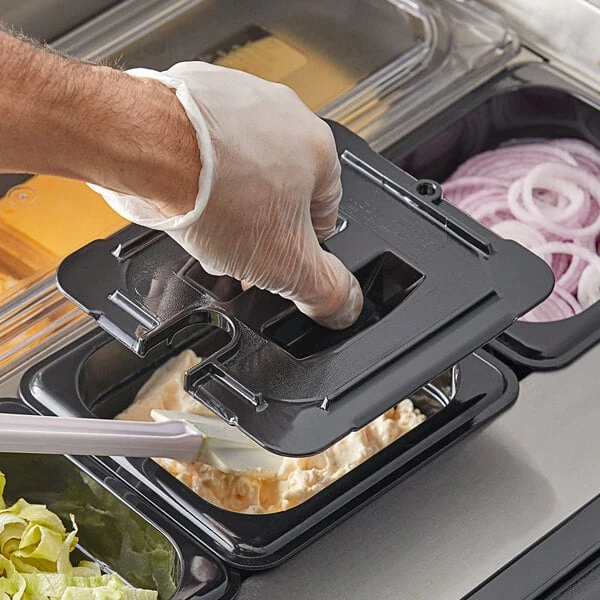 Vigor 1/6 Size Black Polycarbonate Food Pan Lid with Notch and Handle