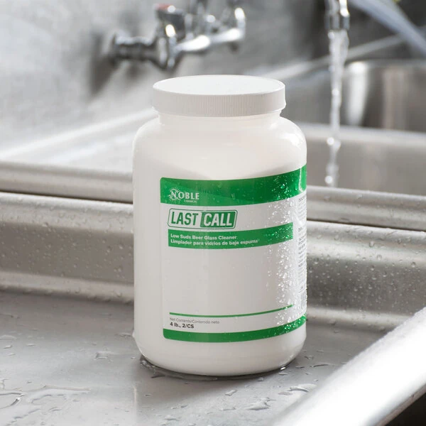 Noble Chemical 4 lb. / 64 oz. Last Call Concentrated Low Suds Powdered Bar Glass Cleaner