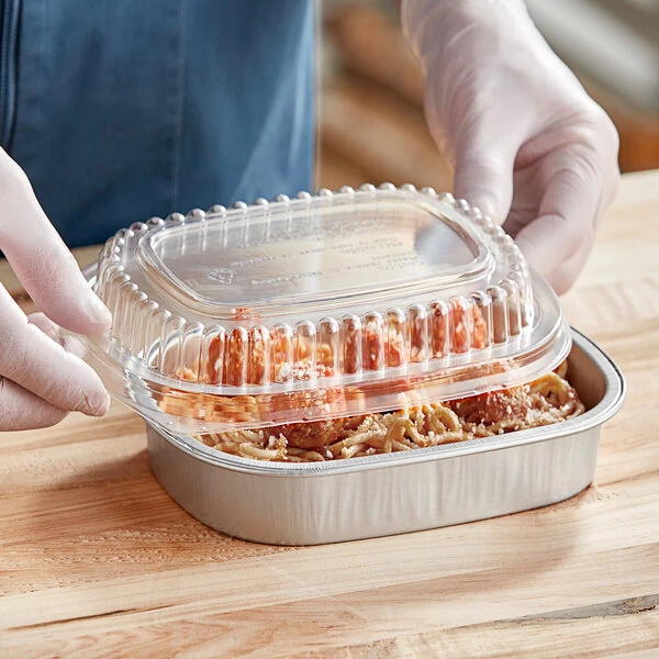 Durable Packaging 9331-SL-100 Smoothwall Silver Small Entree / Take-Out Pan with Dome Lid 23.3 oz. - 100/Case