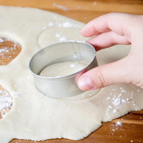 Ateco 14403 3 1/2" Metal Circle Cookie Cutter