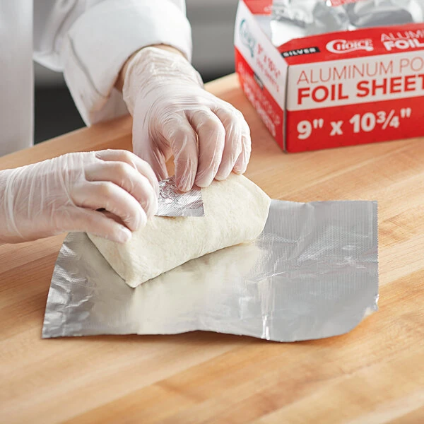 Choice 9" x 10 3/4" Food Service Interfolded Pop-Up Foil Sheets - 3,000/Case