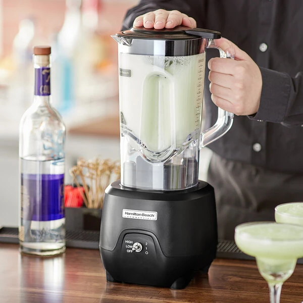Hamilton Beach HBB908R 1 hp Bar Blender with 2 Speeds and 44 oz. Polycarbonate Jar - 120V