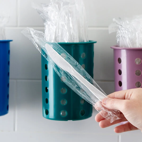 Choice 6 1/2" Individually Wrapped Medium Weight White Polypropylene Plastic Knife - 1,000/Case
