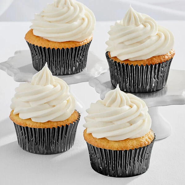 Standard Baking Cups and Cupcake Liners