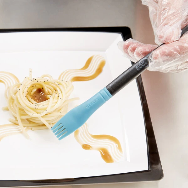Mercer Culinary M35602 Comb Silicone Brush Plating Tool