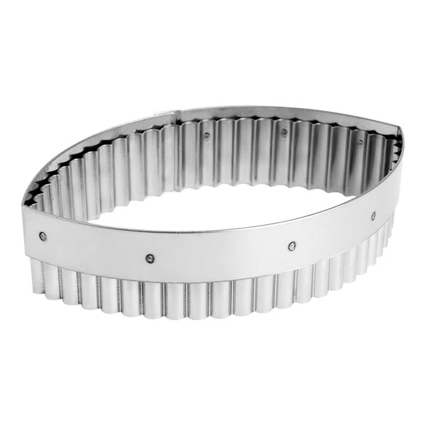Matfer Bourgeat 6 1/4" Oval Fluted Cutter 150220
