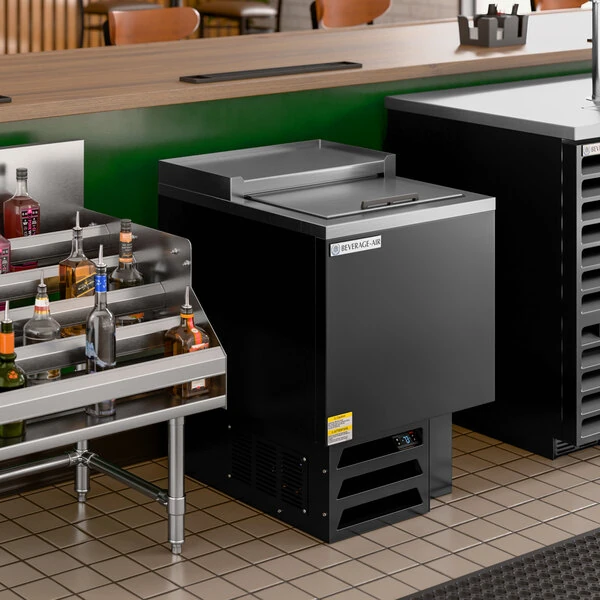 Beverage-Air GF24HC-B 24 1/8" Black Glass Froster / Plate Chiller - 115V