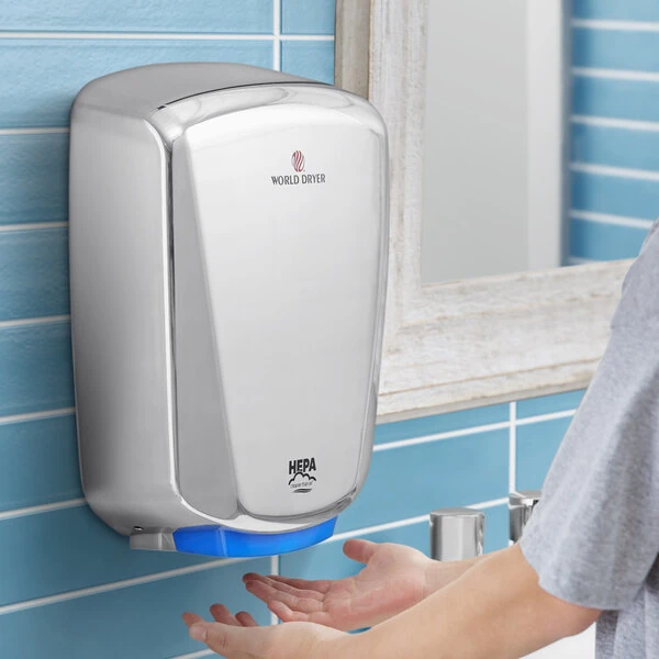 World Dryer Q-972A2 VERDEdri Polished Stainless Steel Automatic Hand Dryer - 110-120/208/220-277V, 950W