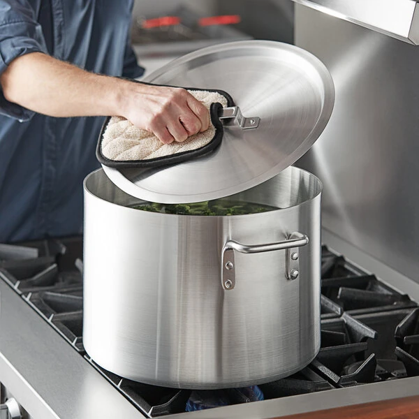 Choice 26 Qt. Aluminum Sauce Pot with Cover