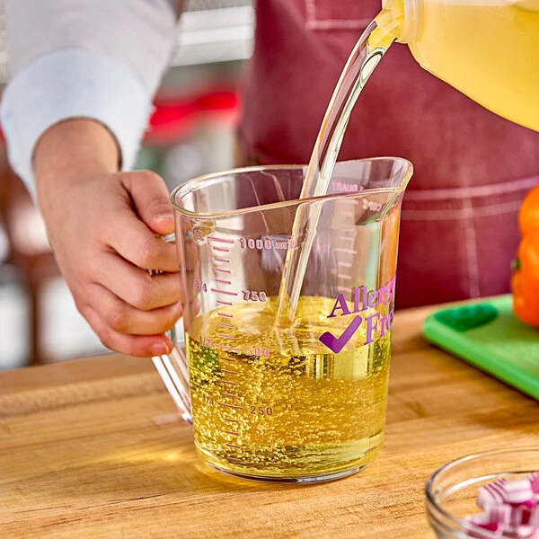 Cambro 100MCCW441 Camwear® 1 Qt. Purple Allergen-Free Polycarbonate Measuring Cup