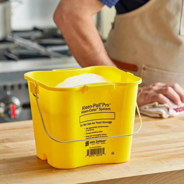 San Jamar KP196KCYL 6 Qt. Yellow Cleaning Kleen-Pail Pro Buckets