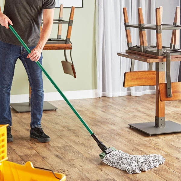 Lavex Wet Mop Kit with (12) 24 oz. #32 Looped End Finishing Wet Mop Heads and Jaw Style Mop Handle