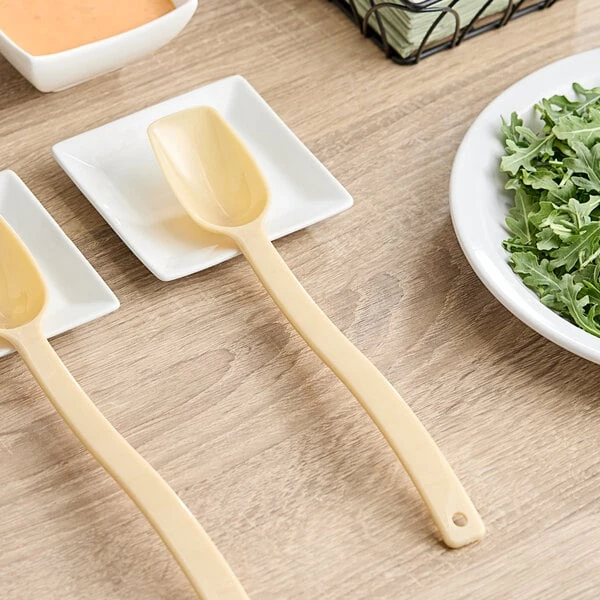 Cambro SPO10CW 0.75 oz. Beige Camwear® Solid Salad Bar / Buffet Spoon