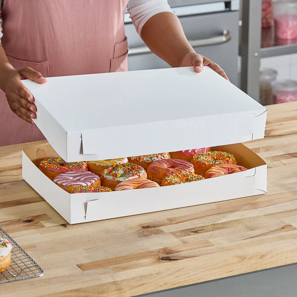 Southern Champion 17" x 11" x 2 1/2" White Donut Tray / Bakery Box - 100/Case