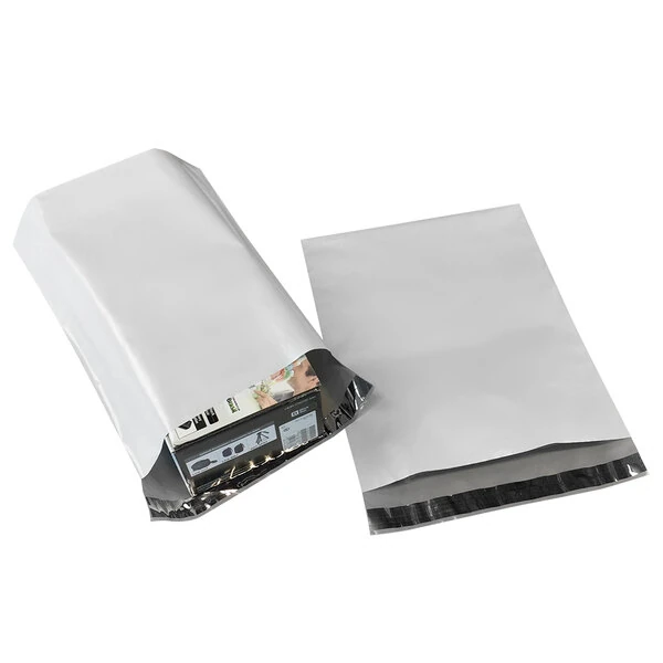 Lavex 13" x 4" x 16" 2.5 Mil White Water-Resistant Tear-Proof Expandable Polyethylene Mailer with Tamper-Evident Adhesive Closure - 500/Case