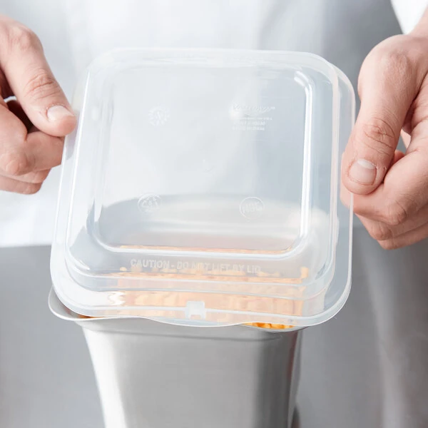 Vollrath 40030 Clear Polypropylene Snap-On Lid for Vollrath 40003