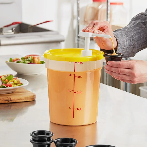 Choice Condiment Pump Kit with 1 oz. Pump and 4 Qt. Round Translucent Container with Yellow Lid