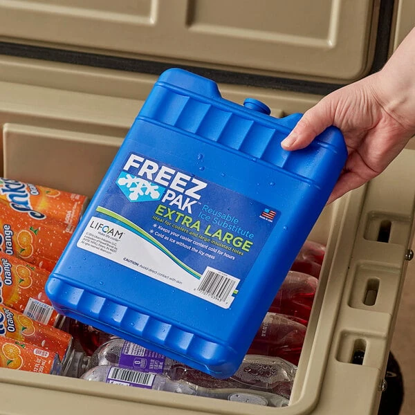 Lifoam Freez Pak Extra Large Reusable Ice Pack with Hard Shell LF4943 - 12/Case