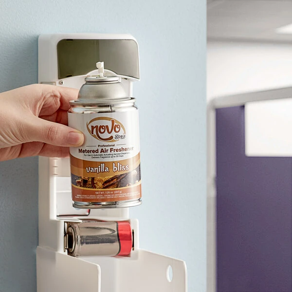 Noble 7.25 oz. Vanilla Bliss Ready-to-Use Metered Air Freshener Refill - 12/Case