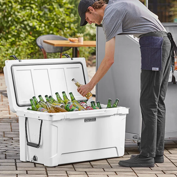 CaterGator CG100WH White 110 Qt. Rotomolded Outdoor Cooler / Ice Chest