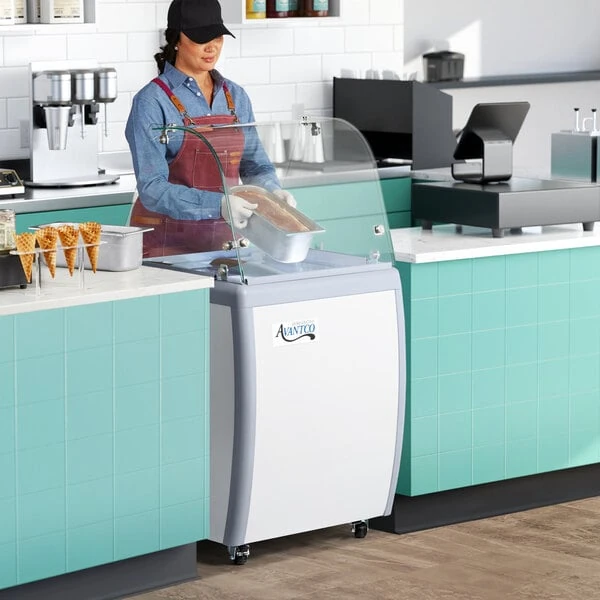 Avantco ADC-GEL-4C 26" Customizable Four Pan Gelato Dipping Cabinet with Curved Sneeze Guard and Pans