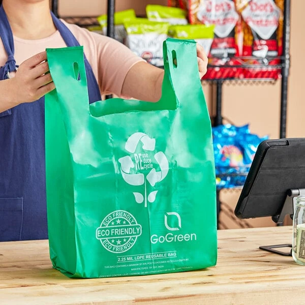 Choice 1/6 Standard Size 2.25 Mil Green Reusable Extra Heavy-Duty Plastic T-Shirt Bag - 200/Case